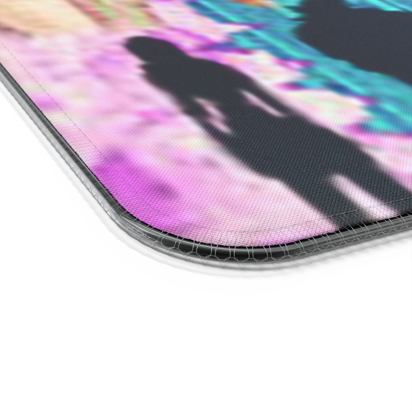 One Piece LED Gaming Mouse Pad, Wireless Charging